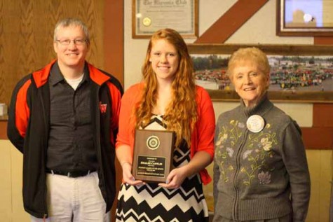 Senior Emalee Cantlin receives award, student leader of the month.