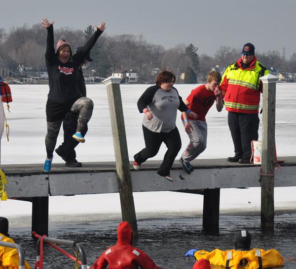 2016 Polar Plunge 120