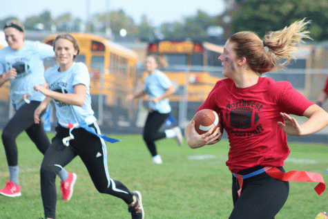Seniors win powder-puff championship
