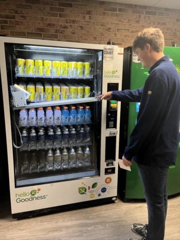 9 Benefits of Vending Machines in the Workplace - American Dining Creations